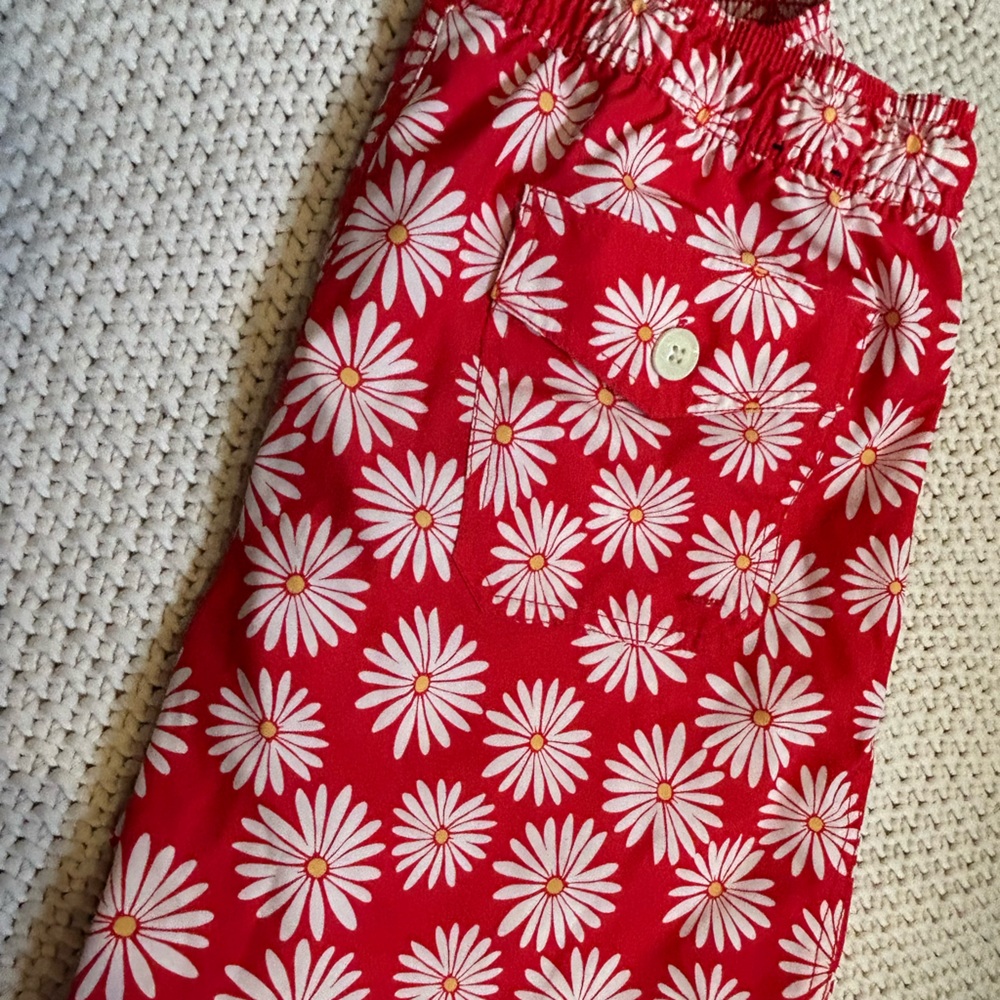 Red Floral Daisy Men’s Swim Trunks